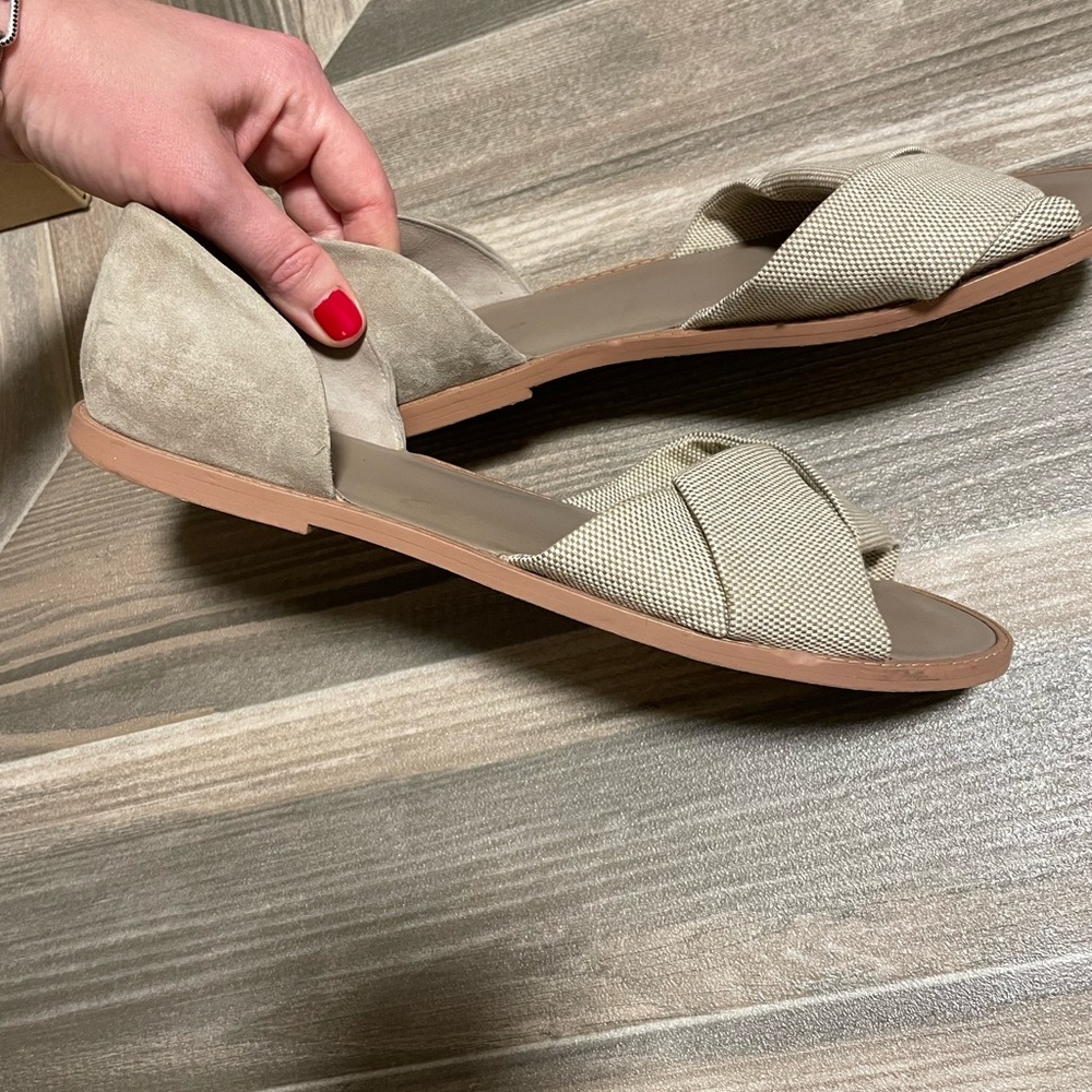 Vince sandals